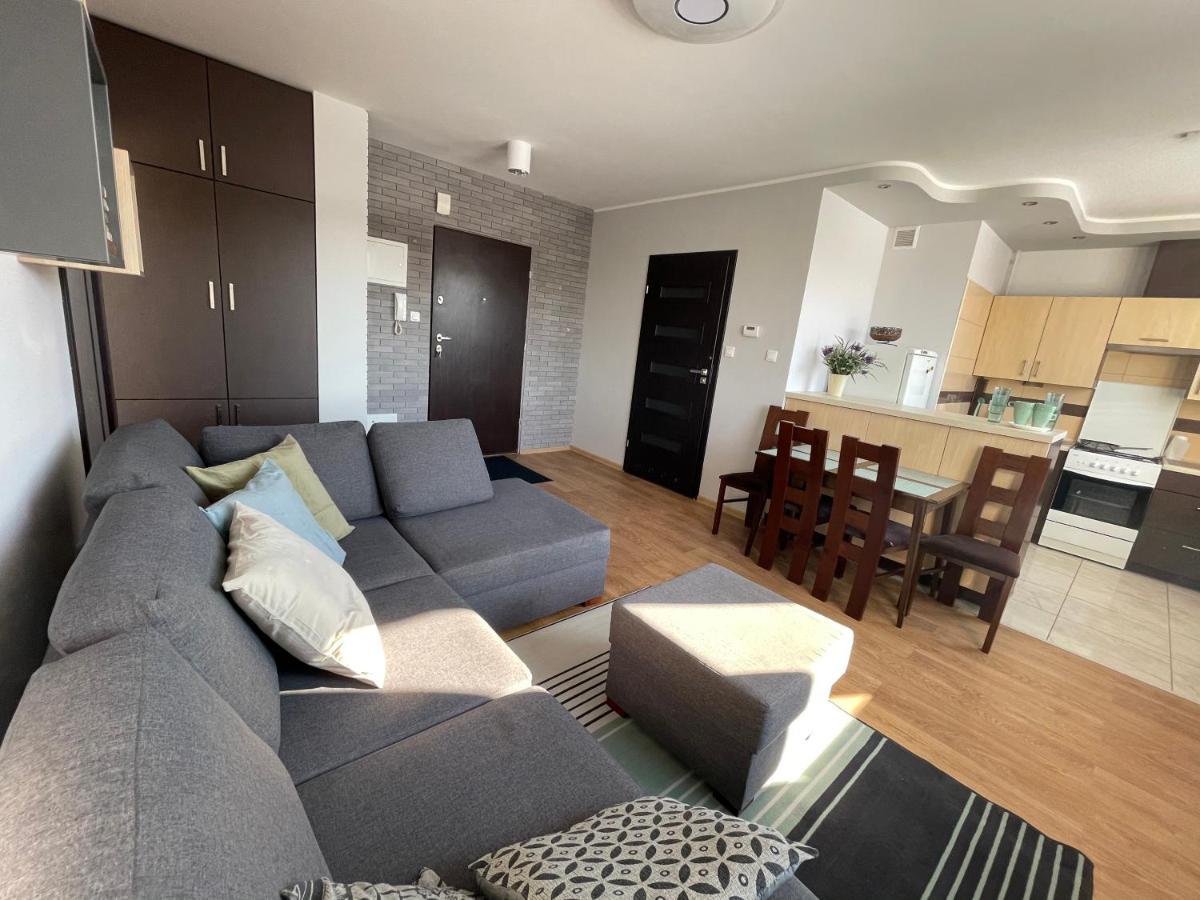 Komfortowe Studio 52 M2 W Centrum Grojca Grojec  Exteriér fotografie