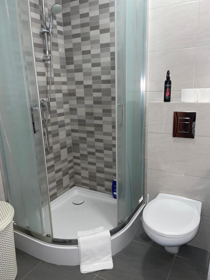 Komfortowe Studio 52 M2 W Centrum Grojca Grojec  Exteriér fotografie