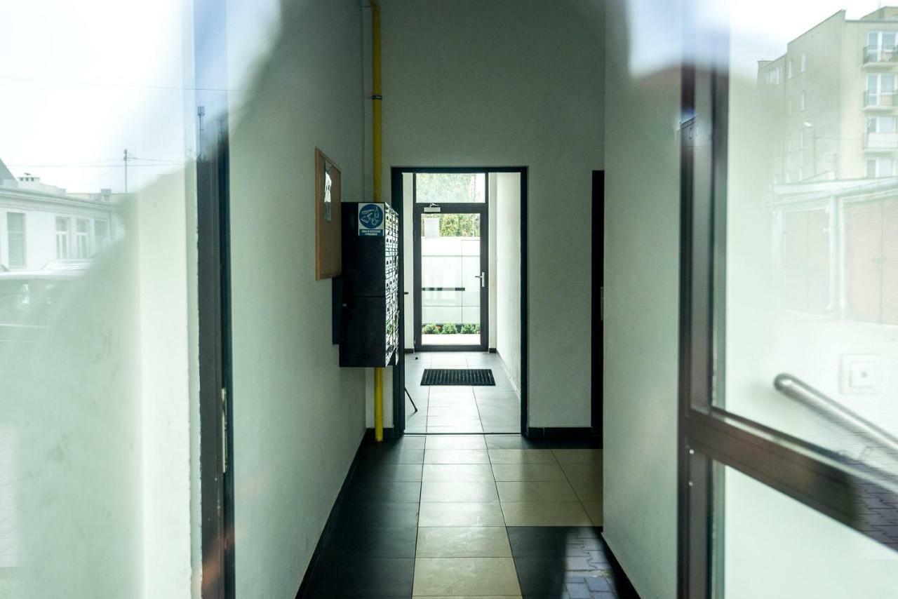 Komfortowe Studio 52 M2 W Centrum Grojca Grojec  Exteriér fotografie